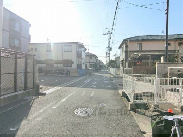 その他(前面道路)