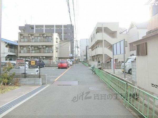 その他(前面道路)