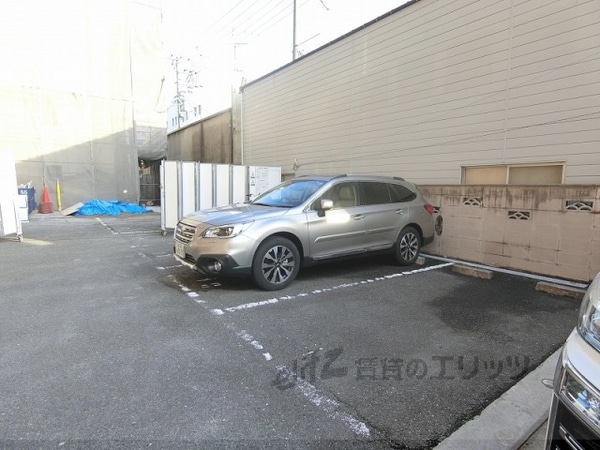 駐車場(駐車場)