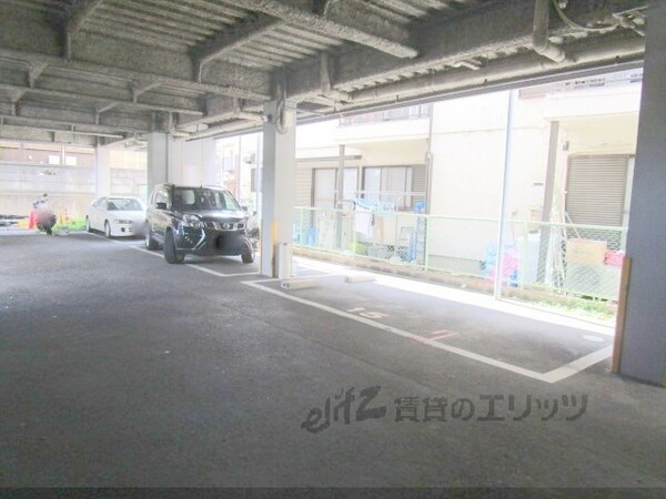 駐車場(駐車場)