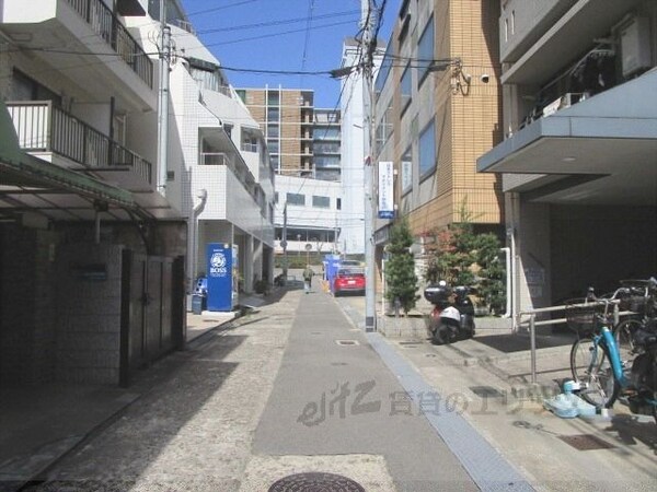 その他(前面道路)