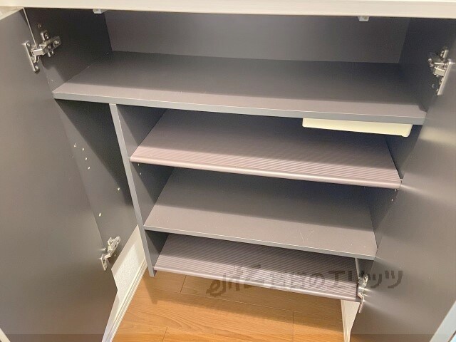 物件内観写真12　(下駄箱)