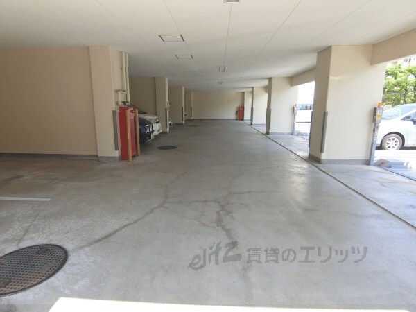 駐車場(駐車場)
