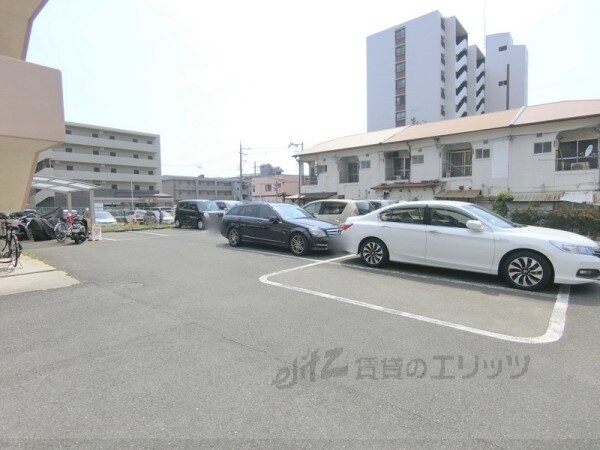 駐車場(駐車場)