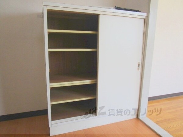 設備(下駄箱)