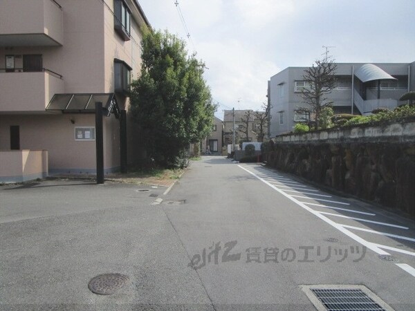 その他(前面道路)