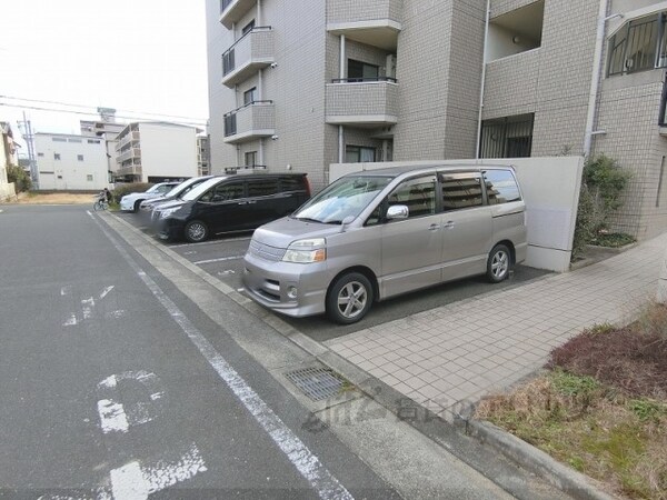 駐車場(駐車場)