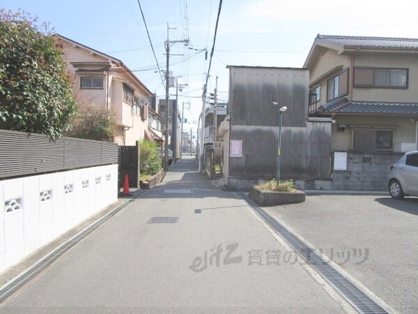 その他(前面道路)