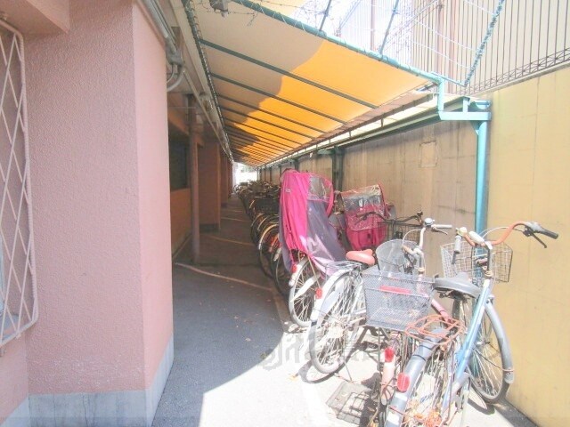 物件内観写真9　(駐輪場)