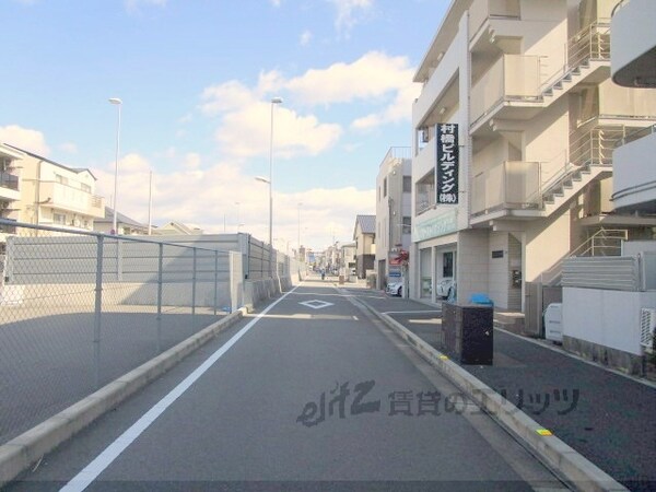 その他(前面道路)