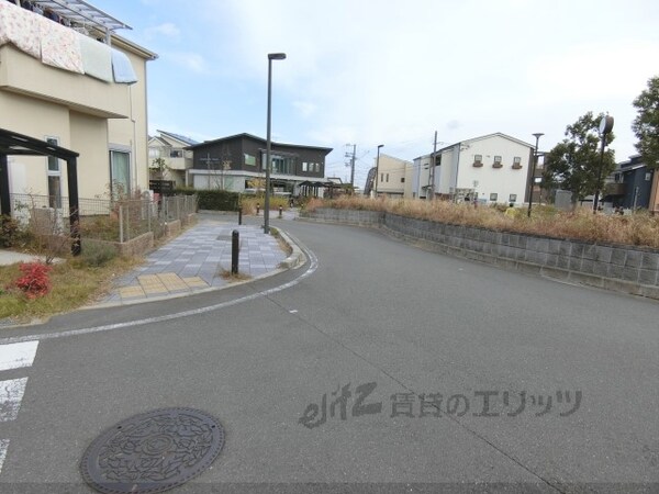 その他(前面道路)