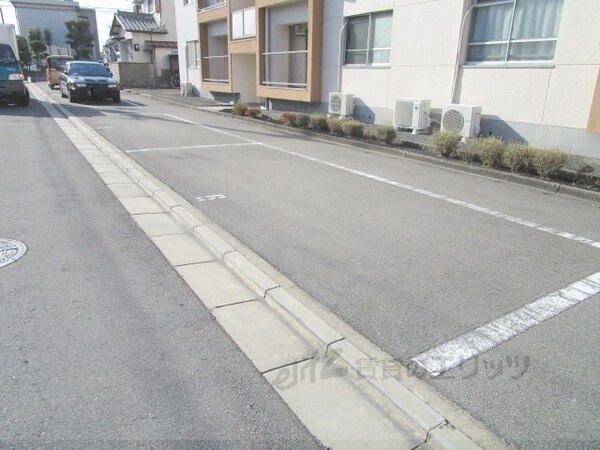 駐車場(駐車場)