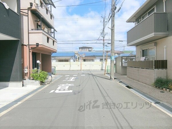 その他(前面道路)