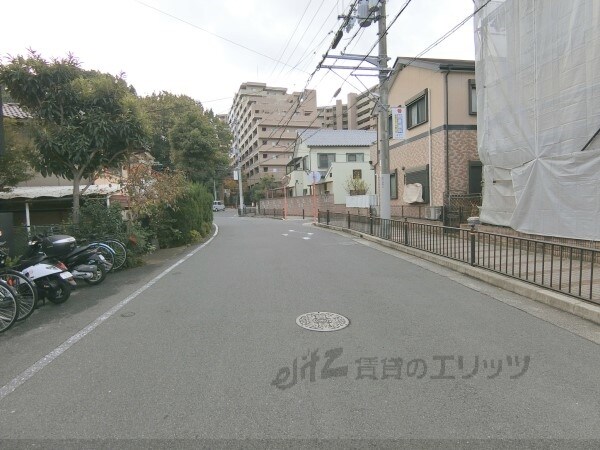 その他(前面道路)