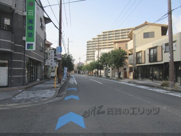 その他(前面道路)