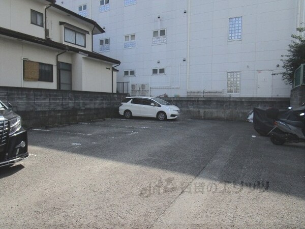 駐車場(駐車場)