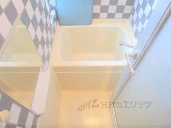 バス／シャワールーム等(風呂)