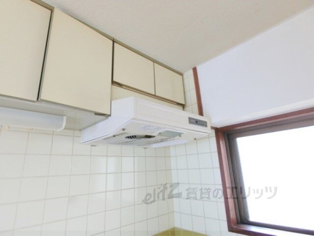 物件内観写真23　(換気扇)