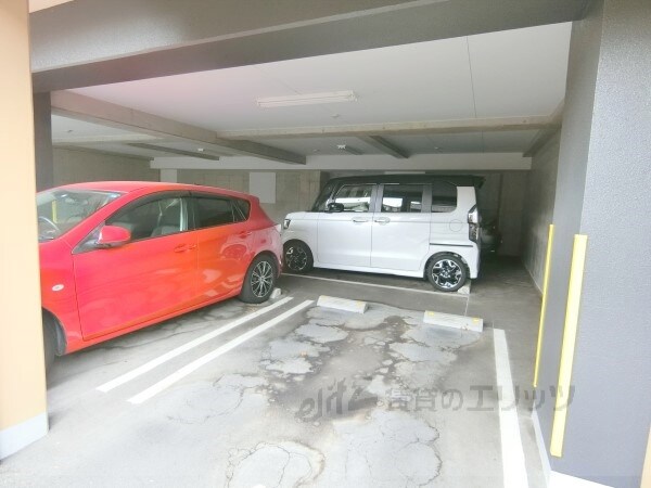 駐車場(駐車場)