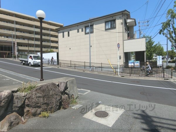 その他(前面道路)