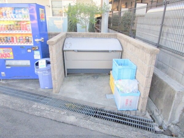 設備(ゴミ置き場)