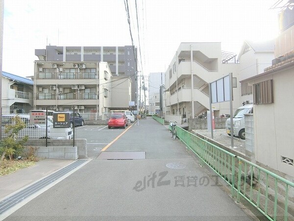 その他(前面道路)