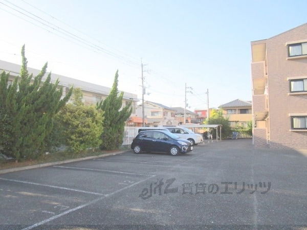 駐車場(駐車場)