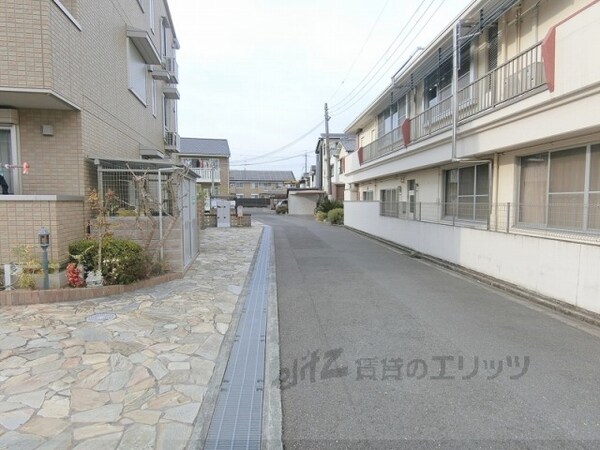 その他(前面道路)