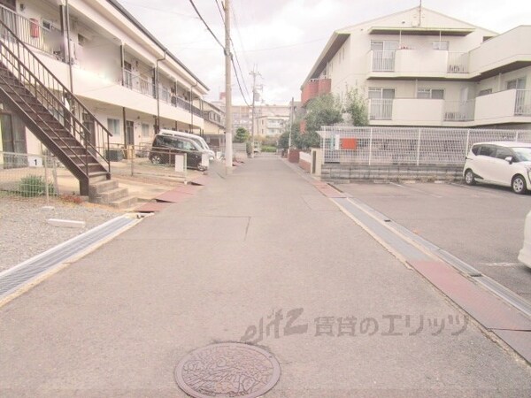 その他(前面道路)