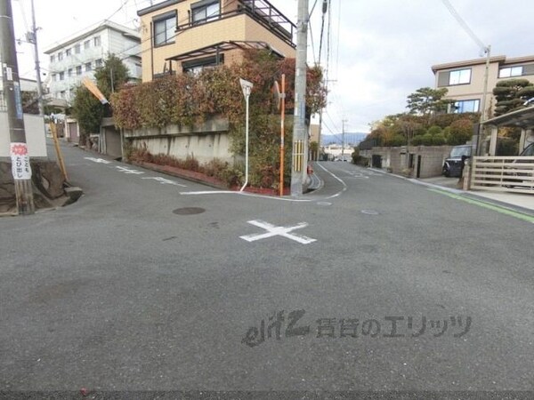 その他(前面道路)