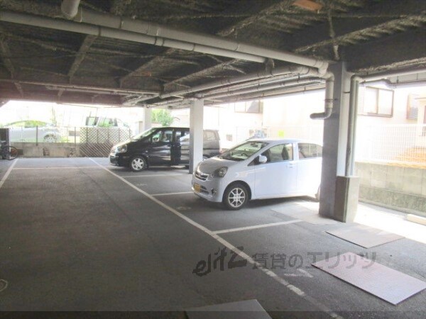 駐車場(駐車場)
