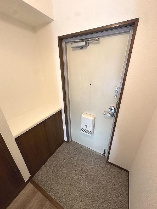 玄関(玄関)