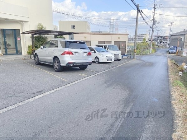 駐車場(駐車場)