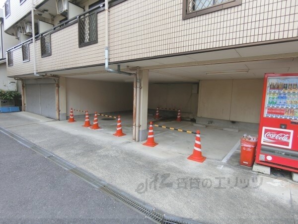 駐車場(駐車場)