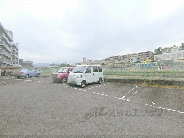 駐車場(駐車場)