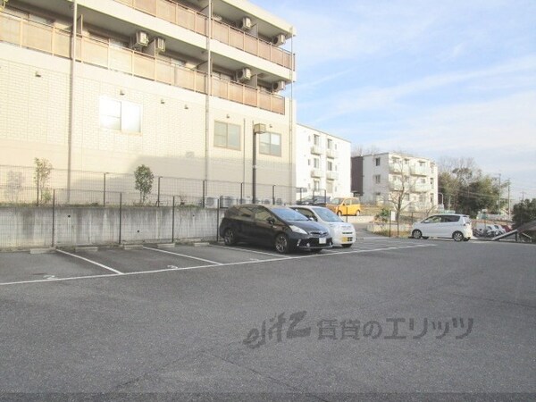 駐車場(駐車場)