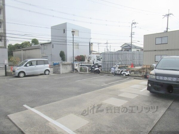 駐車場(駐車場)