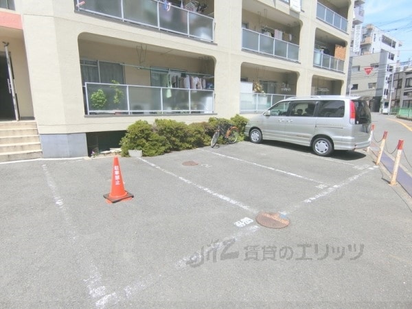 駐車場(駐車場)
