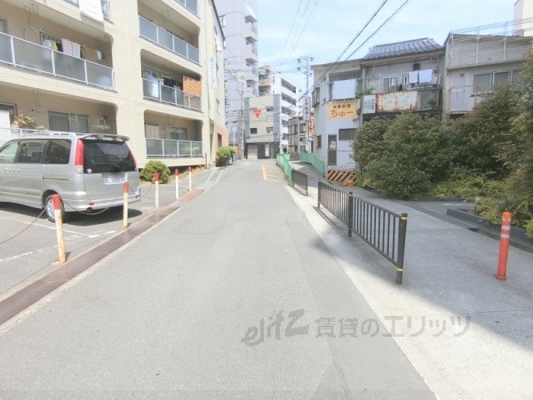 その他(前面道路)