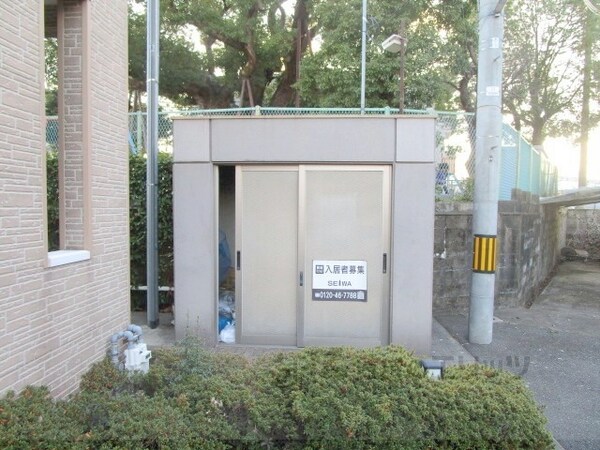 共有部分(ゴミ置き場)