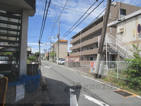 その他(前面道路)