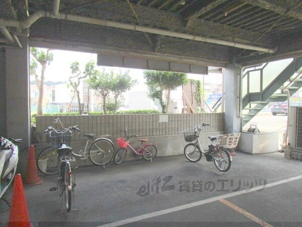 その他(駐輪場)