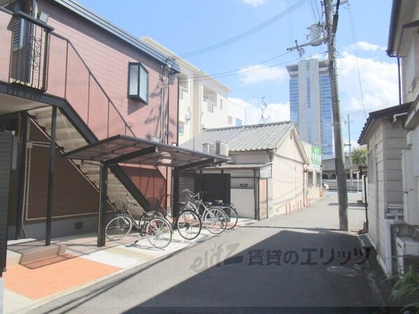 その他(前面道路)