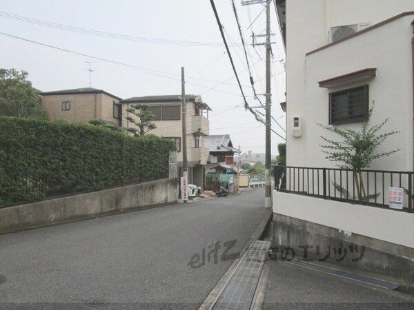 その他(前面道路)