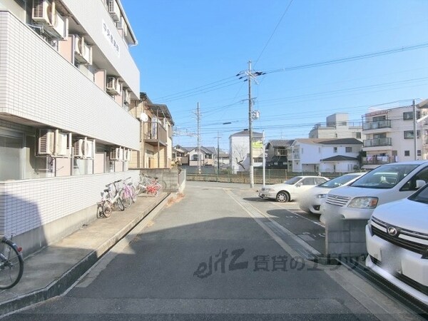 その他(前面道路)