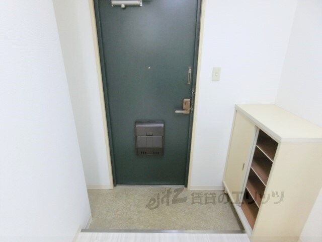 物件内観写真9　(玄関)