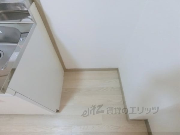 設備(冷蔵庫置場)
