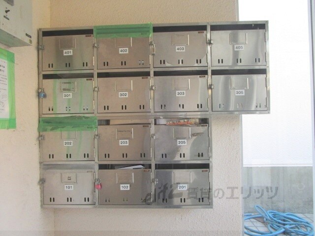 物件内観写真5　(集合ポスト)
