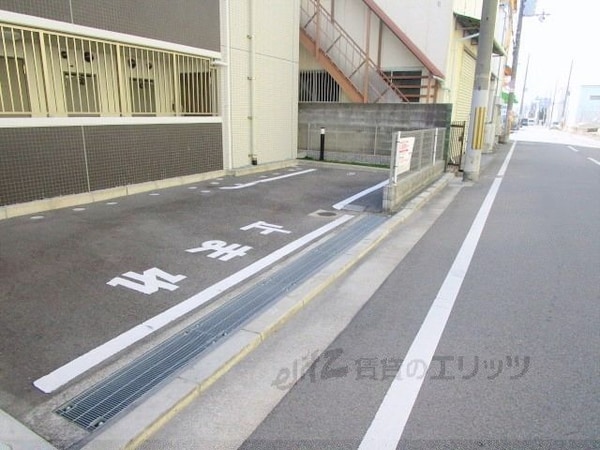 駐車場(駐車場)