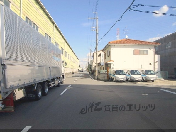 その他(前面道路)